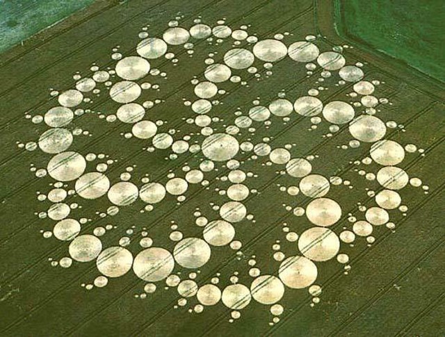Ufos And Crop Circle Mysteries (Part 2)