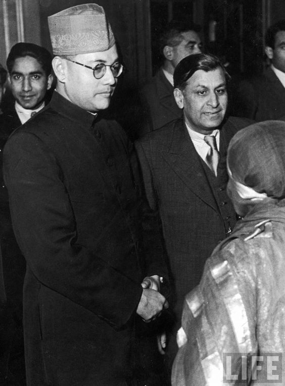 উল্লুক দেশে উল্লুক রাজা কেন? (On India)