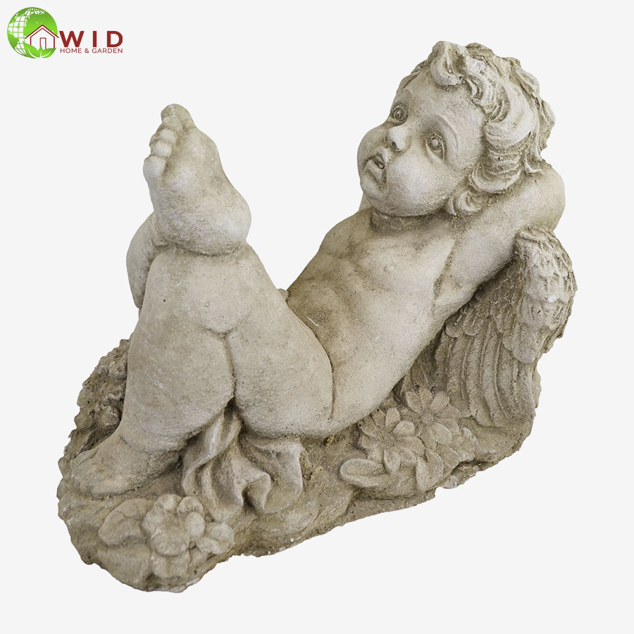 Kitsch The Putto