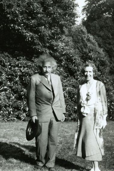 Albert Einstein 64 - 
a Lasting Friendship With Queen Elisabeth Of Belgium