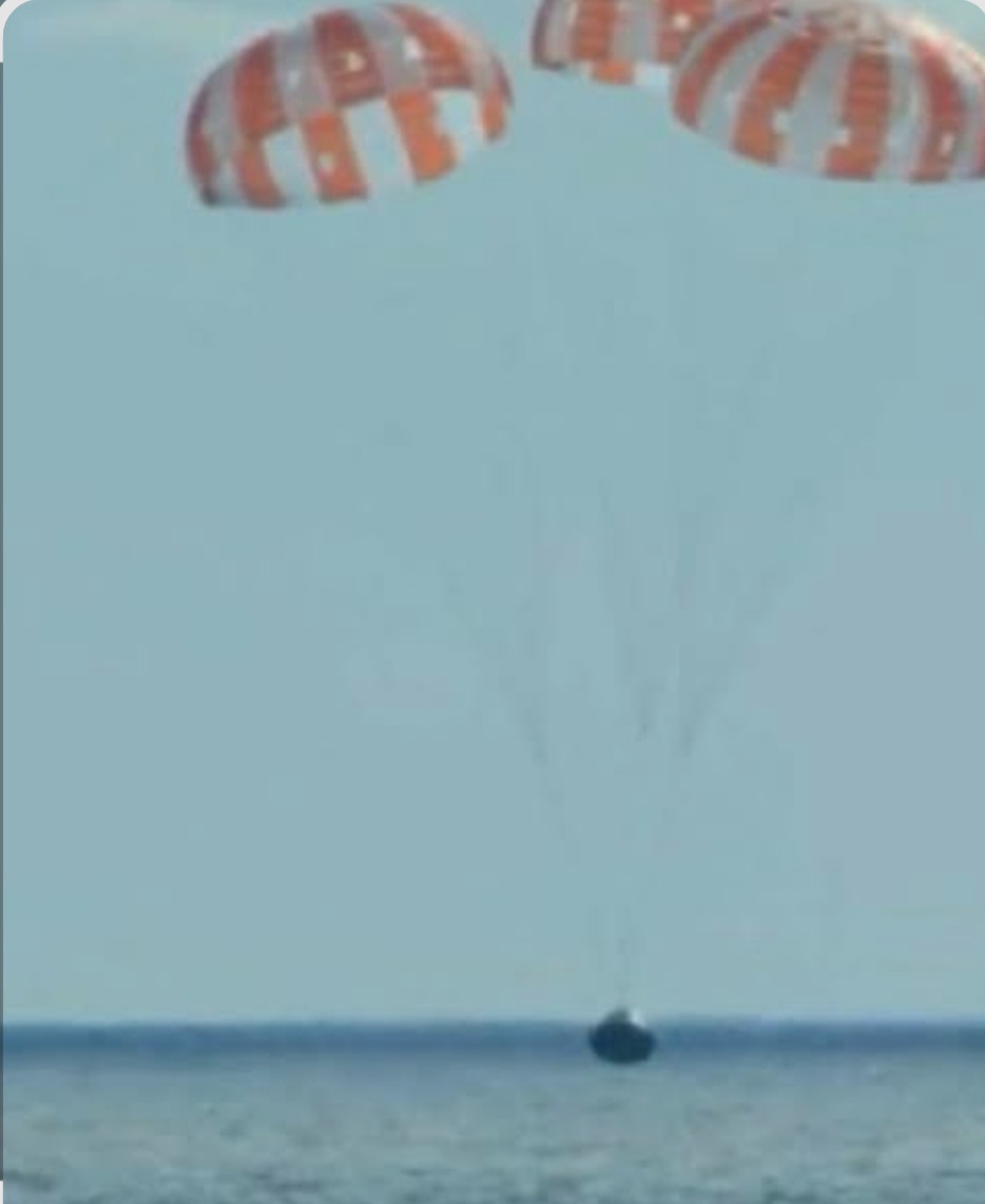 Orion's Splashdown.
