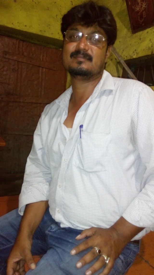 দুঃখ কেবিন থেকে করিডরে