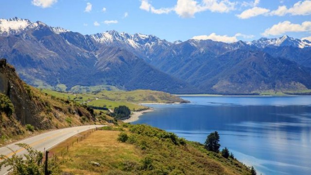 Le Col Haast.(Translation) .