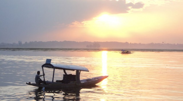 मेरे कश्मीरी दोस्तो! (Hindi)