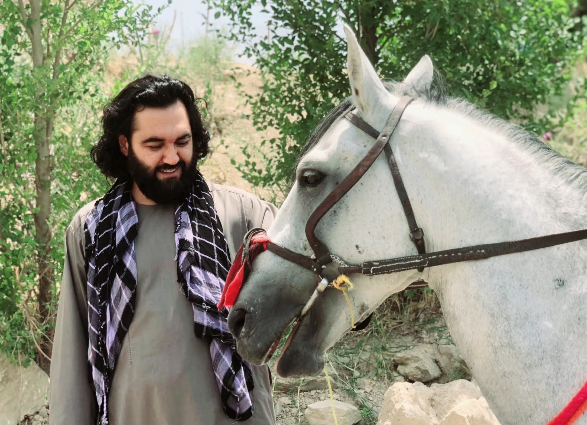 خدا نکرده اگر دل به غم دچار افتد