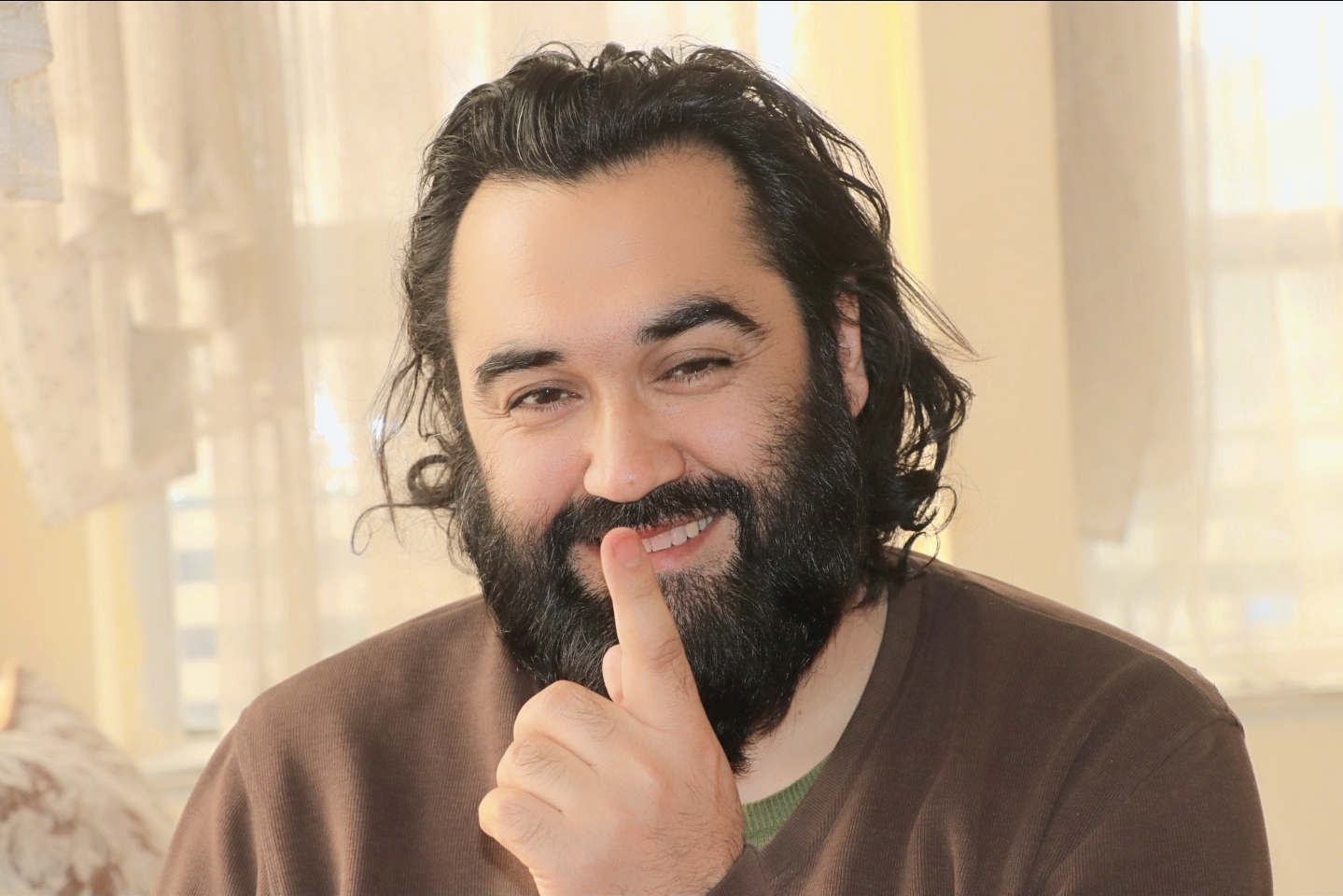 ای که از لعل لبت جام شراب نزدیم