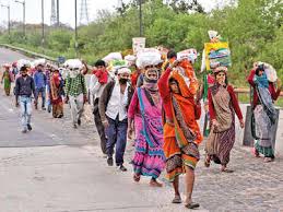 आगे बढ़ते जाएंगे...Aage