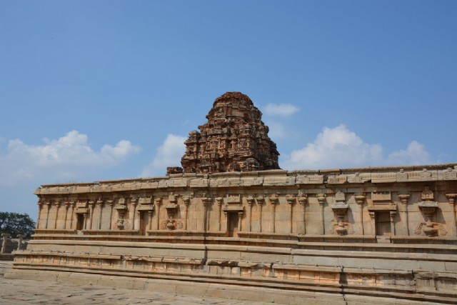 Incredible India By Ts Darbari