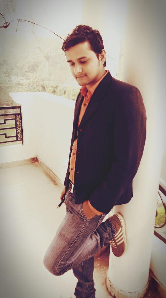 Zindgi Badlne Ka Intzar Hai..