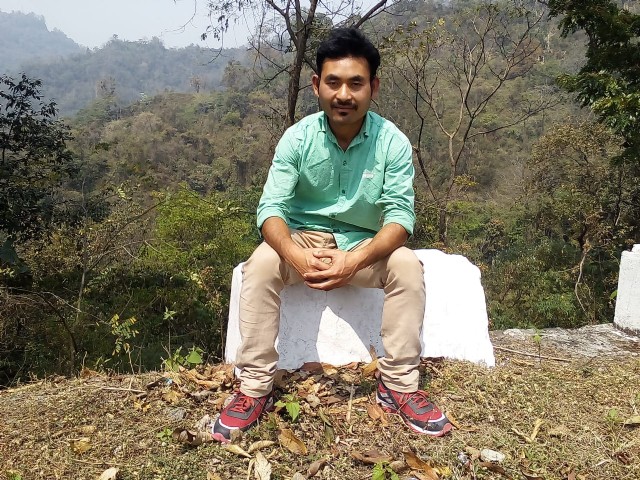 खेवनो हायि थफ्ला