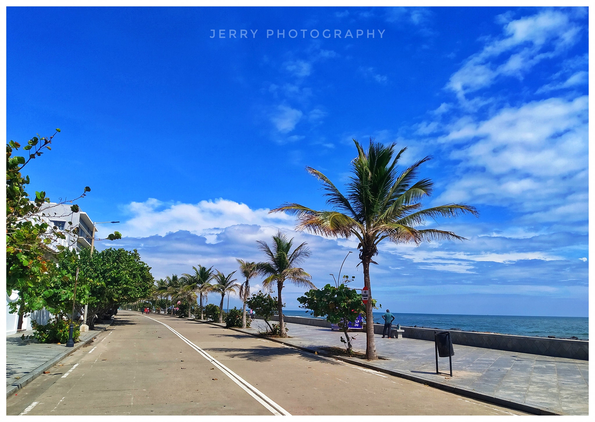 To Live The Life Of Paradise!