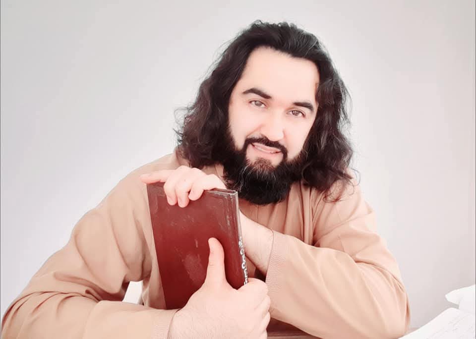 این بارگاه هستی بس بیر و بار دارد - شاعر احمد محمود امپراطور