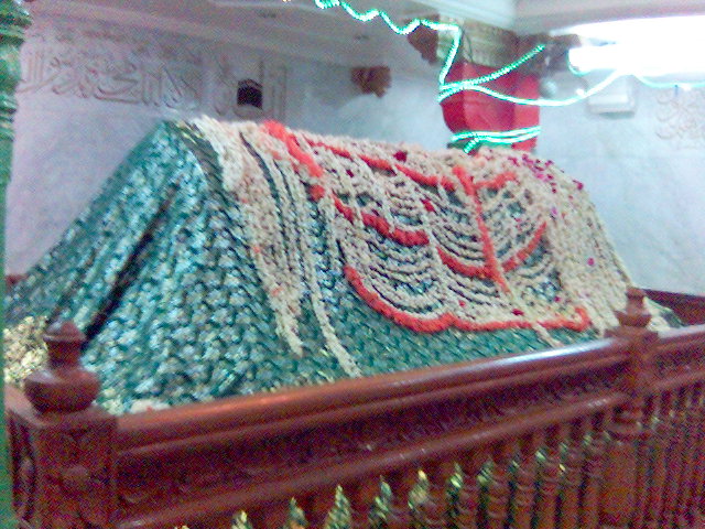 আমি মাযার পূজারী / Ami Mazar Puzari