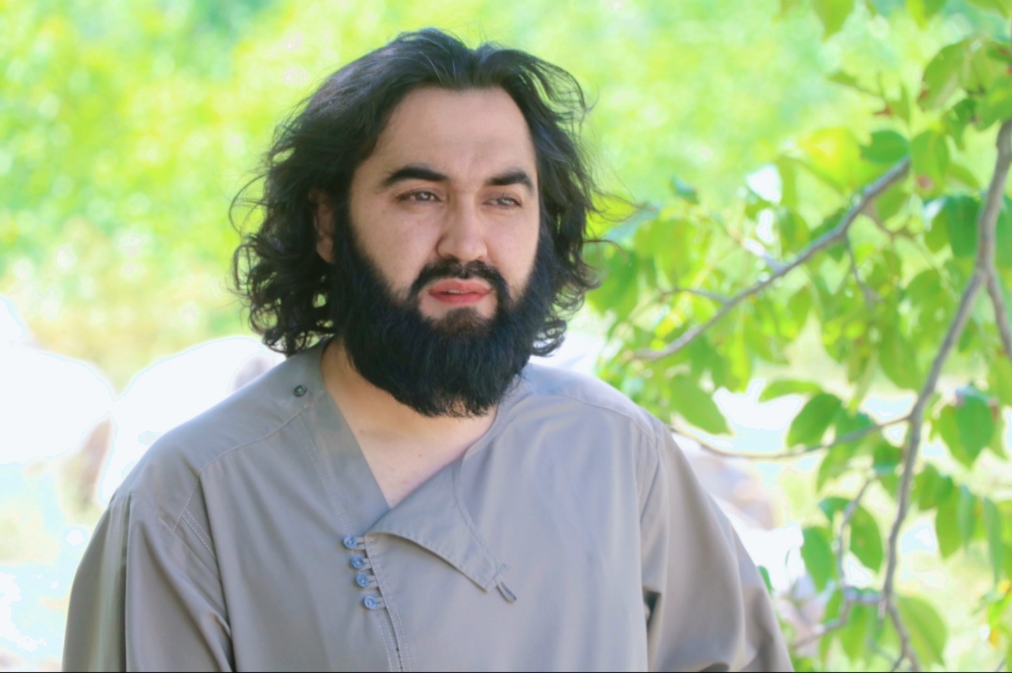 در خون تپیـدم و به تماشا نیامدی شاعر احمد محمود امپراطور