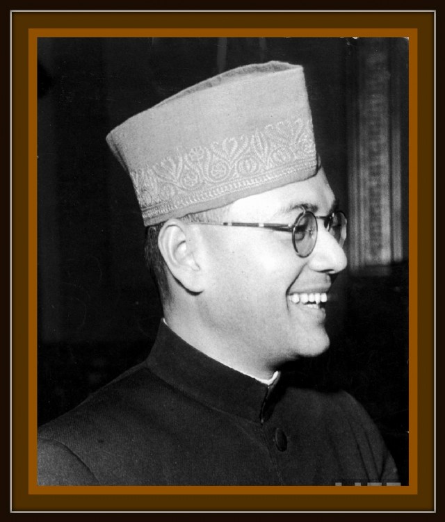 কৃমি ও ভদ্রলোক (Krimi O Bhodrolok)