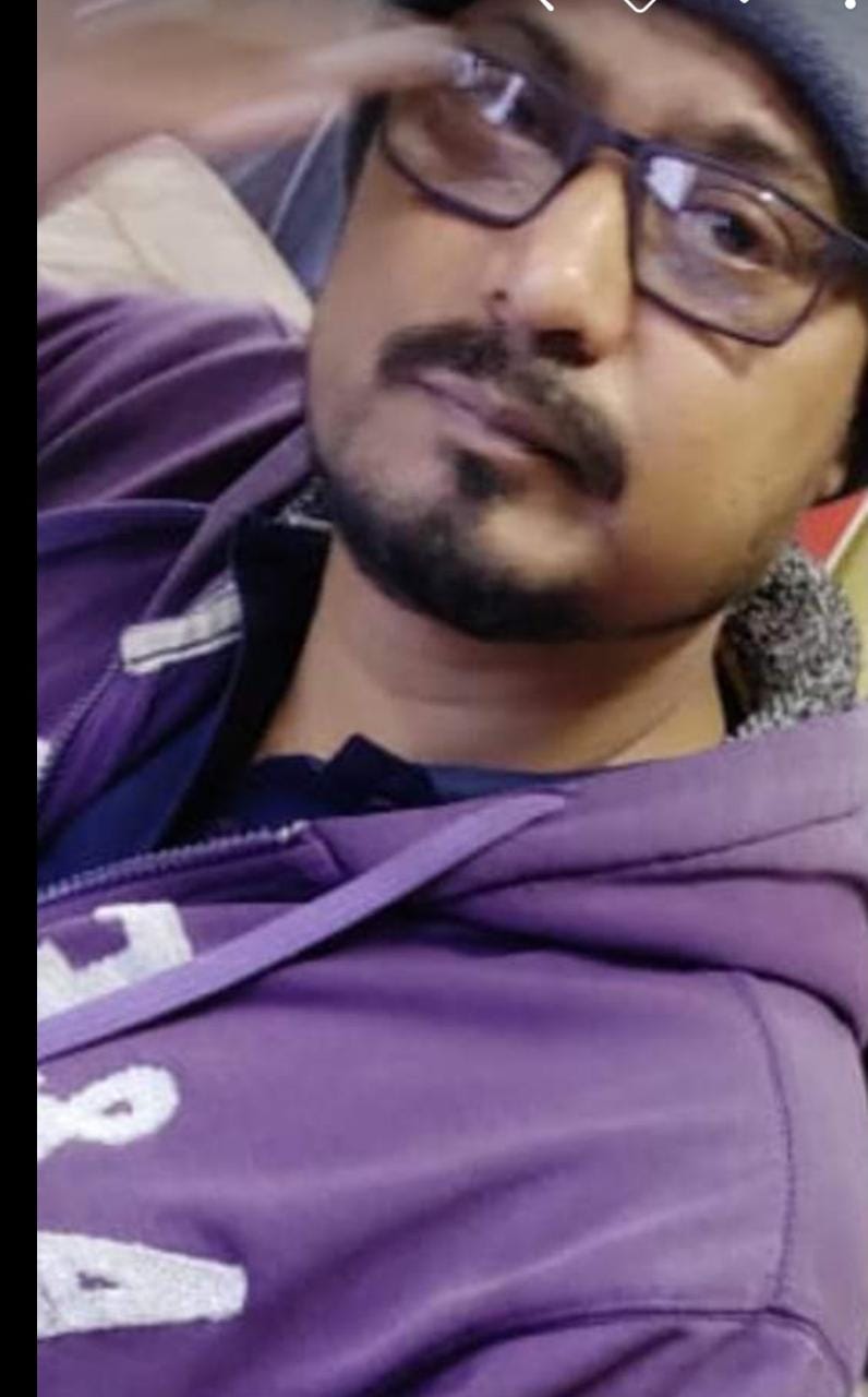 কবি সৌমেন  চট্টোপাধ্যায়ের একটি কবিতা ' আত্মঘাতী স্মৃতিজল ' পড়ার পর আমার অনুভব
শিলালিপি ও সৌমেন পুরুষের বৃত্তাকার ঠোঁট হতে পারে

নিমাই জানা