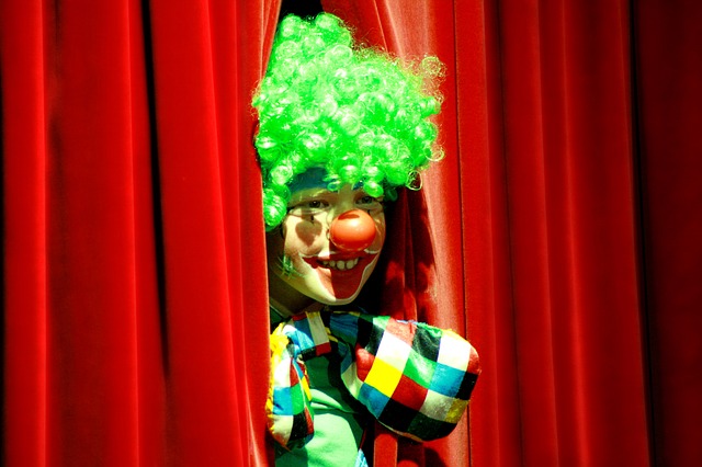 The Clowns Are Coming-Nursery Rhyme