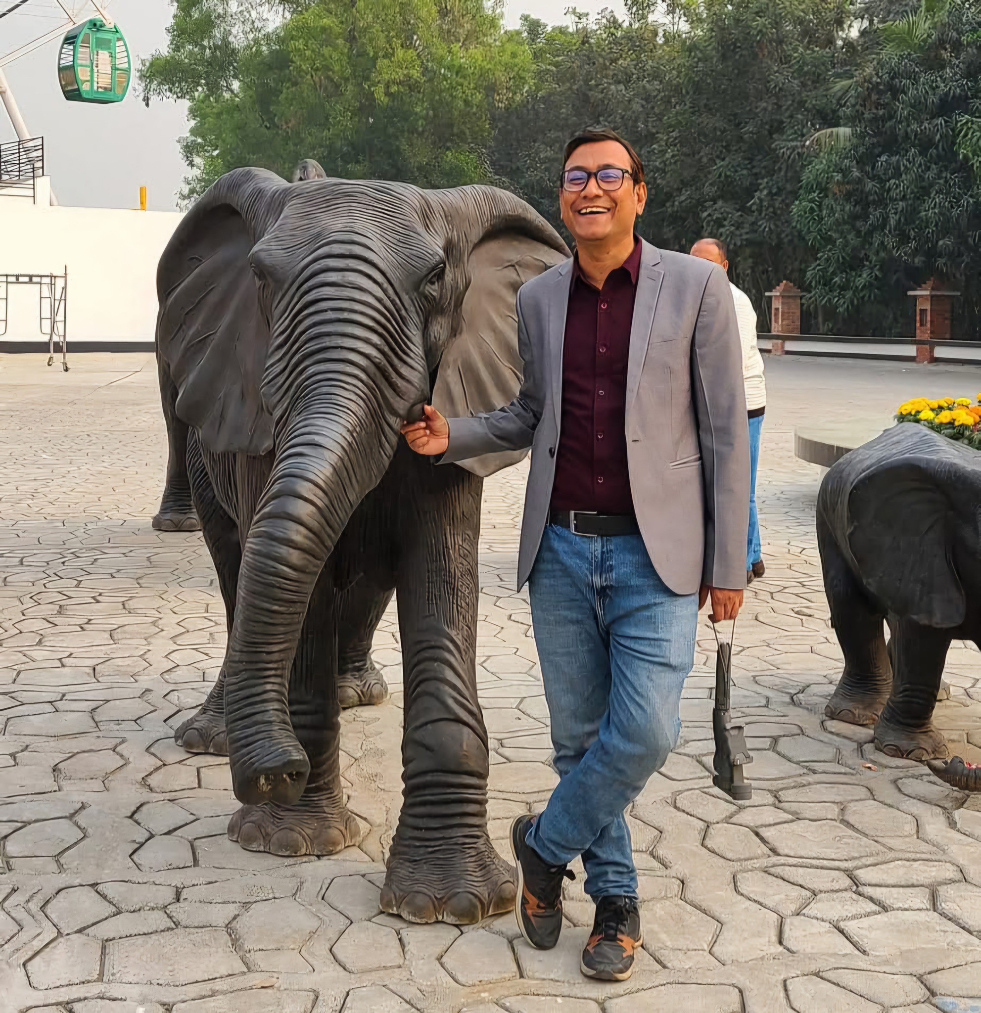 পুরুষদের কাঁদতে মানা