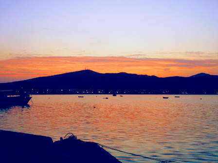 Illuminated Lightφωςανέσπερο