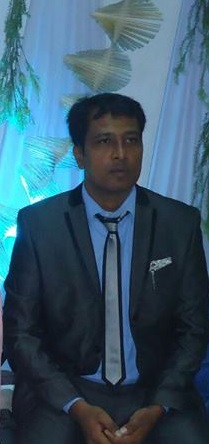 ये बम बारूद खंजर से डराना छोड़ दो मुझको