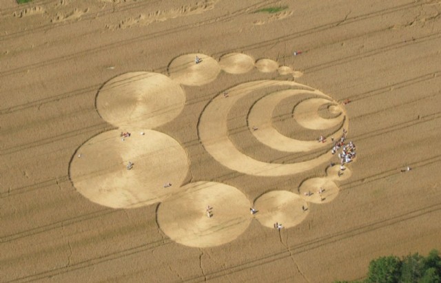 Ufos And Crop Circle Mysteries (Part 3)