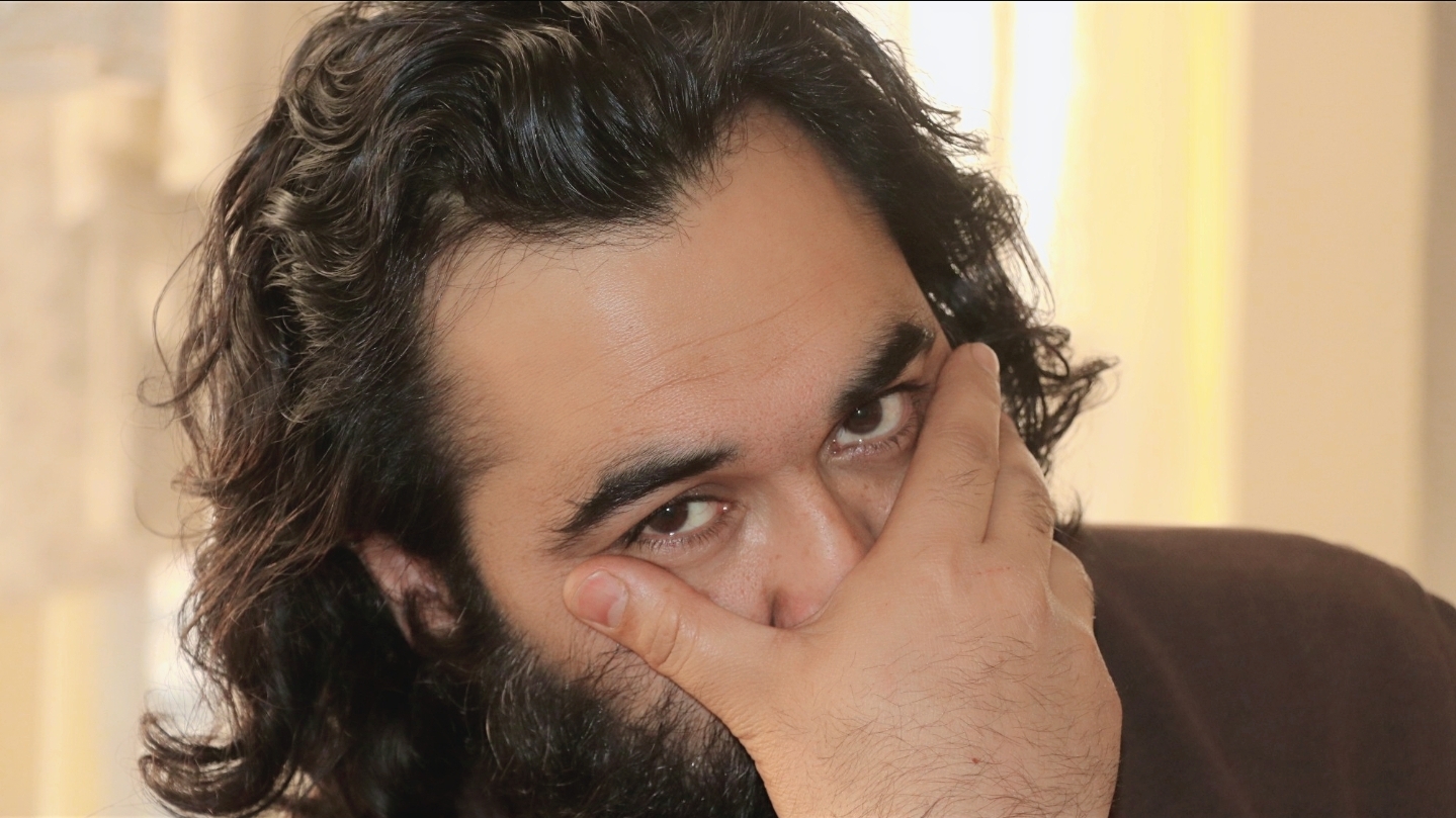 سردی ندیده بودم کین گونه سرد باشد