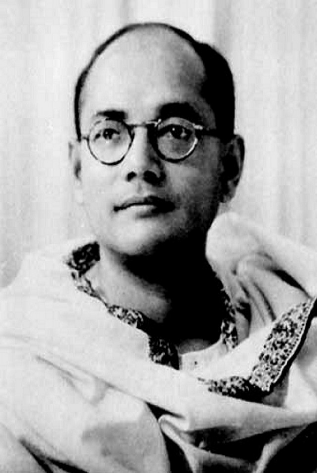 আলো আঁধার আর ভারতবর্ষ