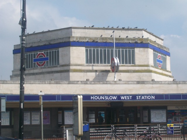 In The Hounslow West Platform, Uk