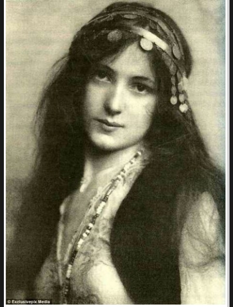 चाँद हो रहा था तेरा चेहरा  - बृजमोहन स्वामी 'बैरागी'