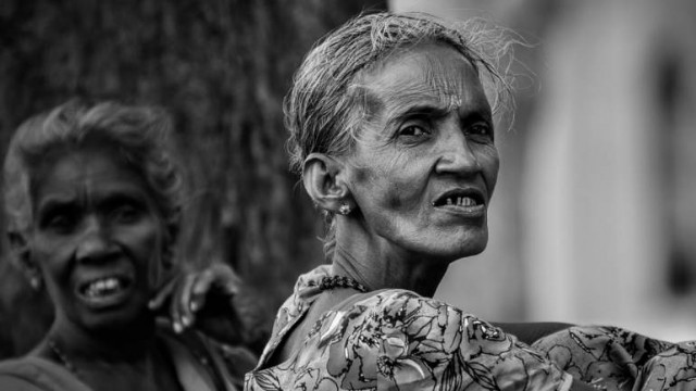 देखना है.... Dekhnaa